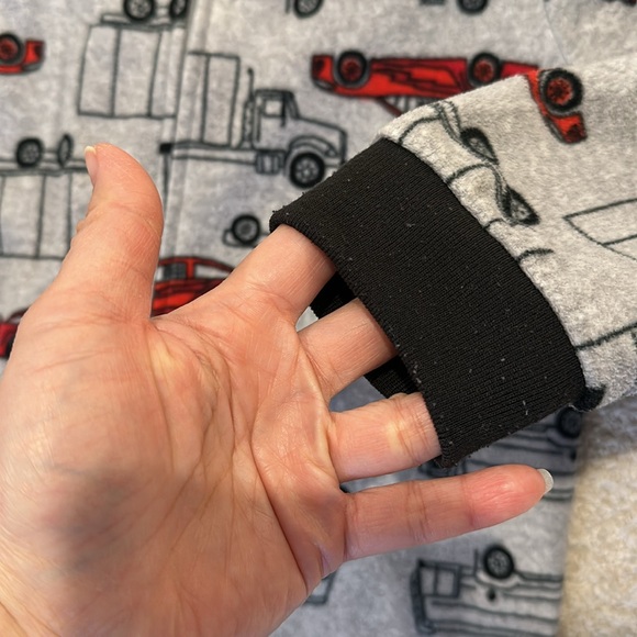 One piece car themed footie for boys (sz 10) - Picture 4 of 5